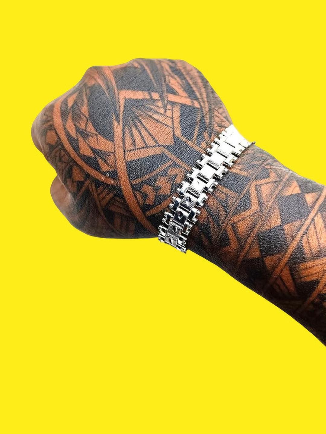 Dynamic Retail Global Stainless Steel Men Silver-Plated Link Bracelet-picture-17