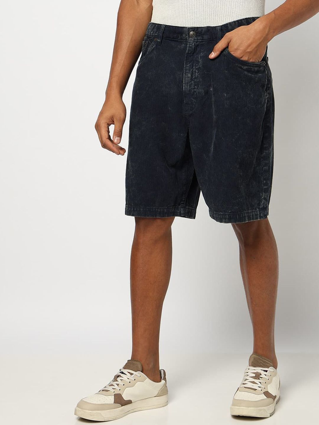 GAP Men Loose Fit Pure Cotton Denim Shorts-picture-10