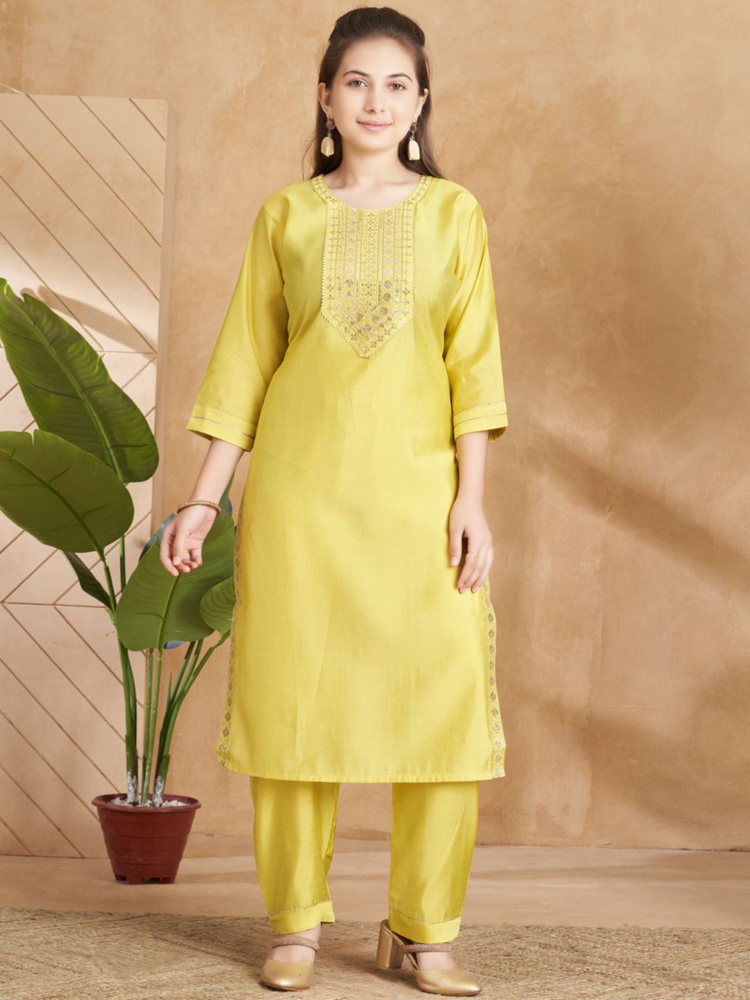 BAESD Girls Yoke Design Regular Pure Silk Kurta with Trousers-picture-10