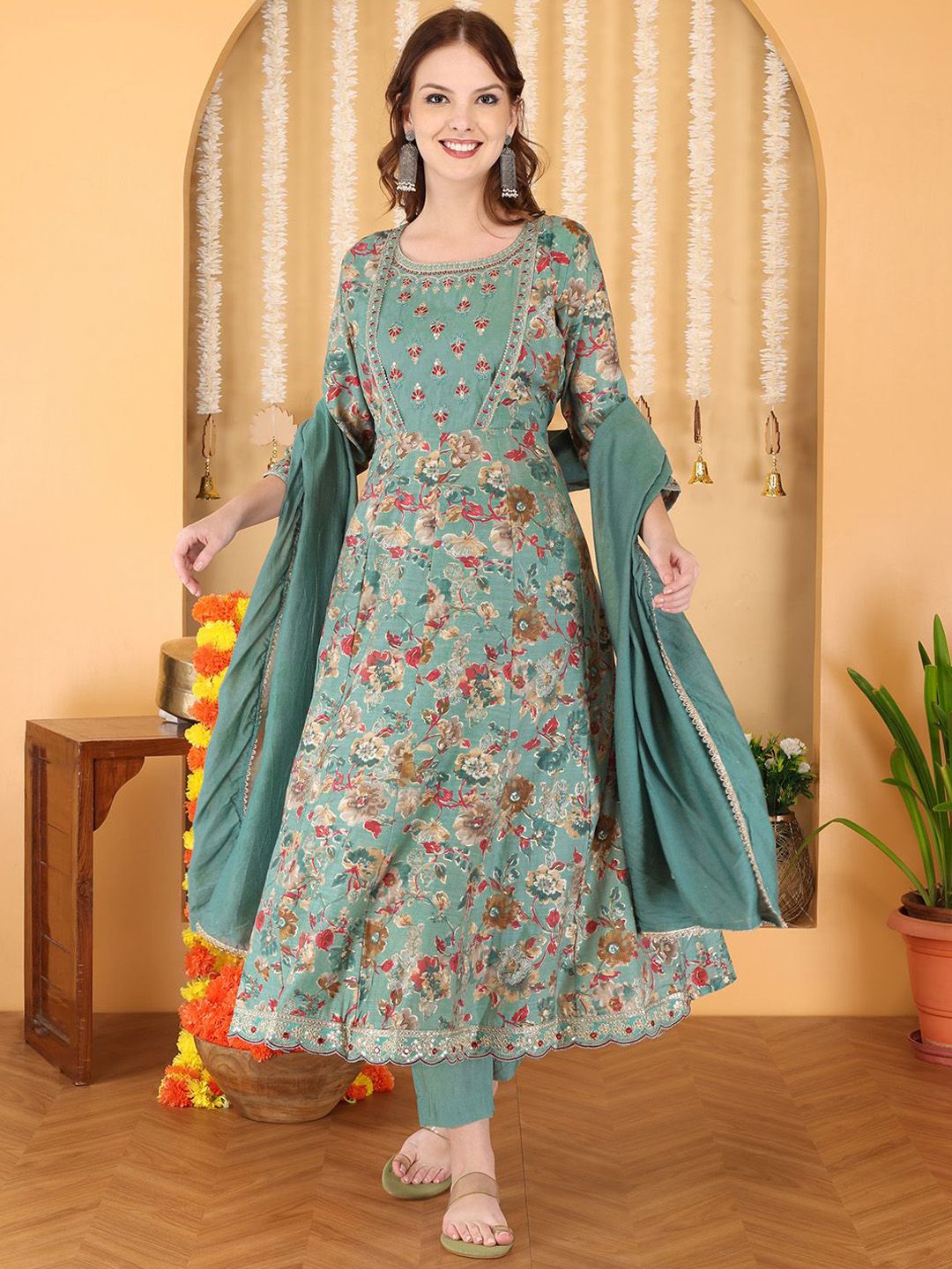 Anouk Women Floral Printed Regular Chanderi Silk Kurta with Trousers & Dupatta-picture-27