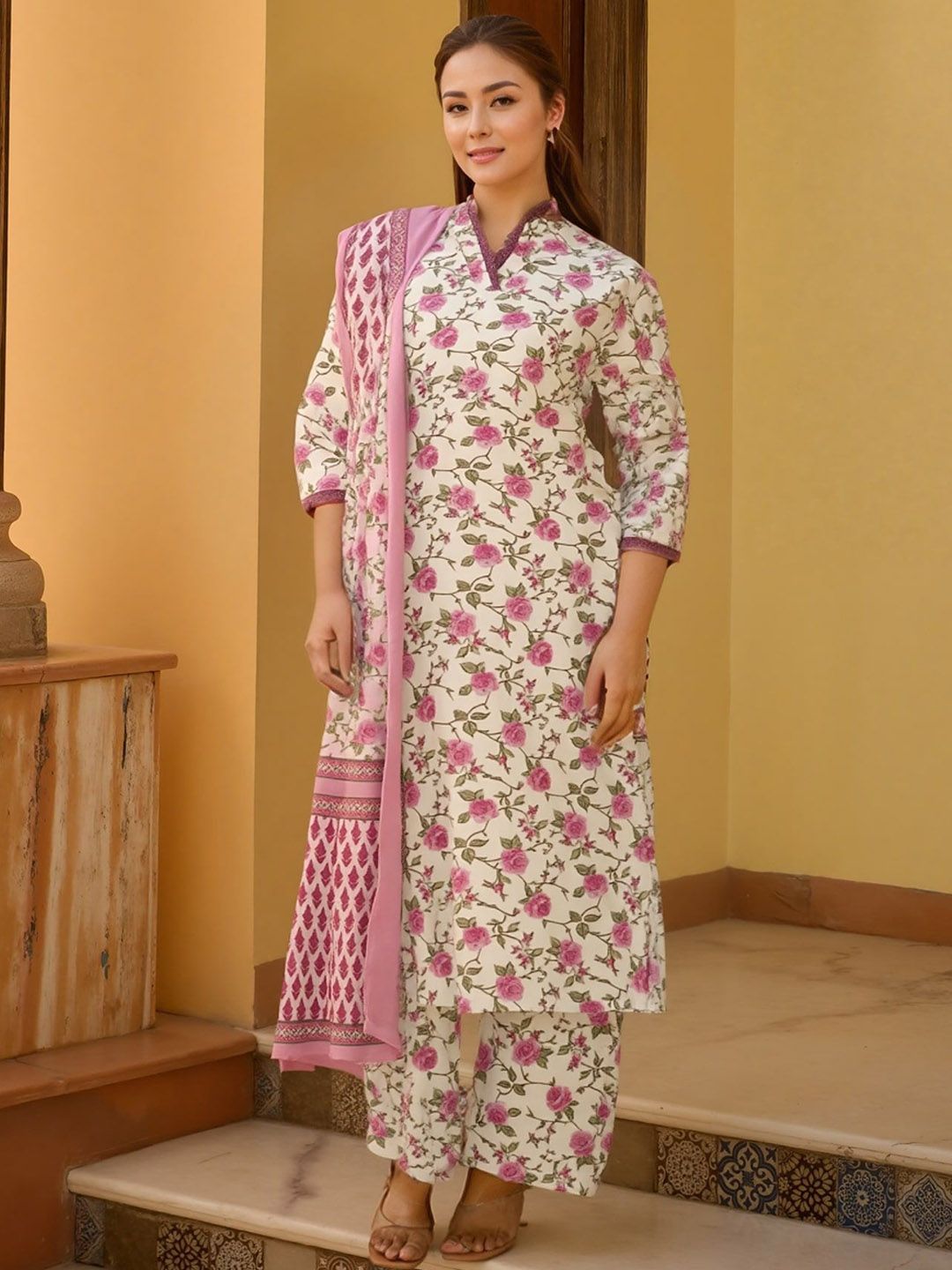 Moda Rapido Women Floral Printed Kurta with Palazzo & Dupatta