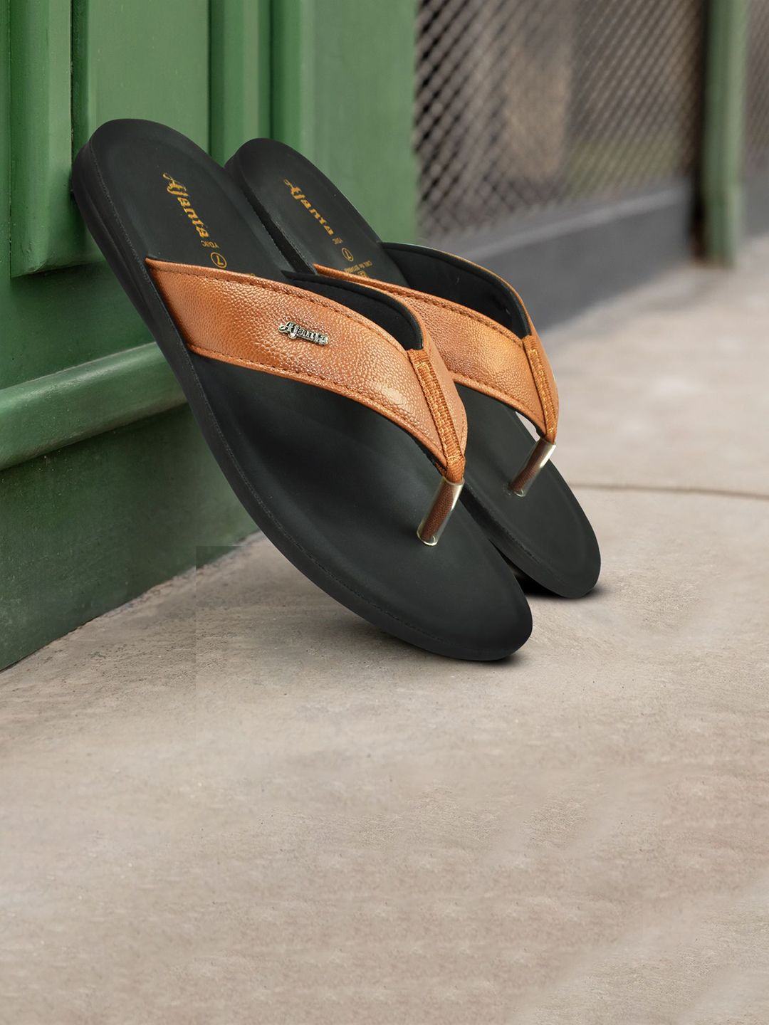Ajanta Men Colourblocked Slip-On-picture-25