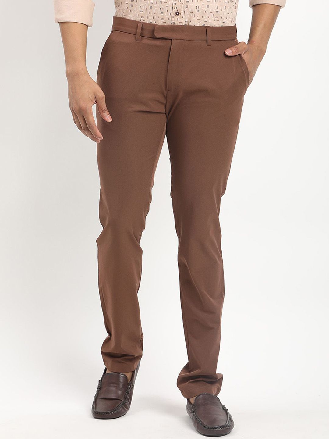 Indian Terrain Men Solid Mid-Rise Urban Tapered Fit Trousers-picture-21