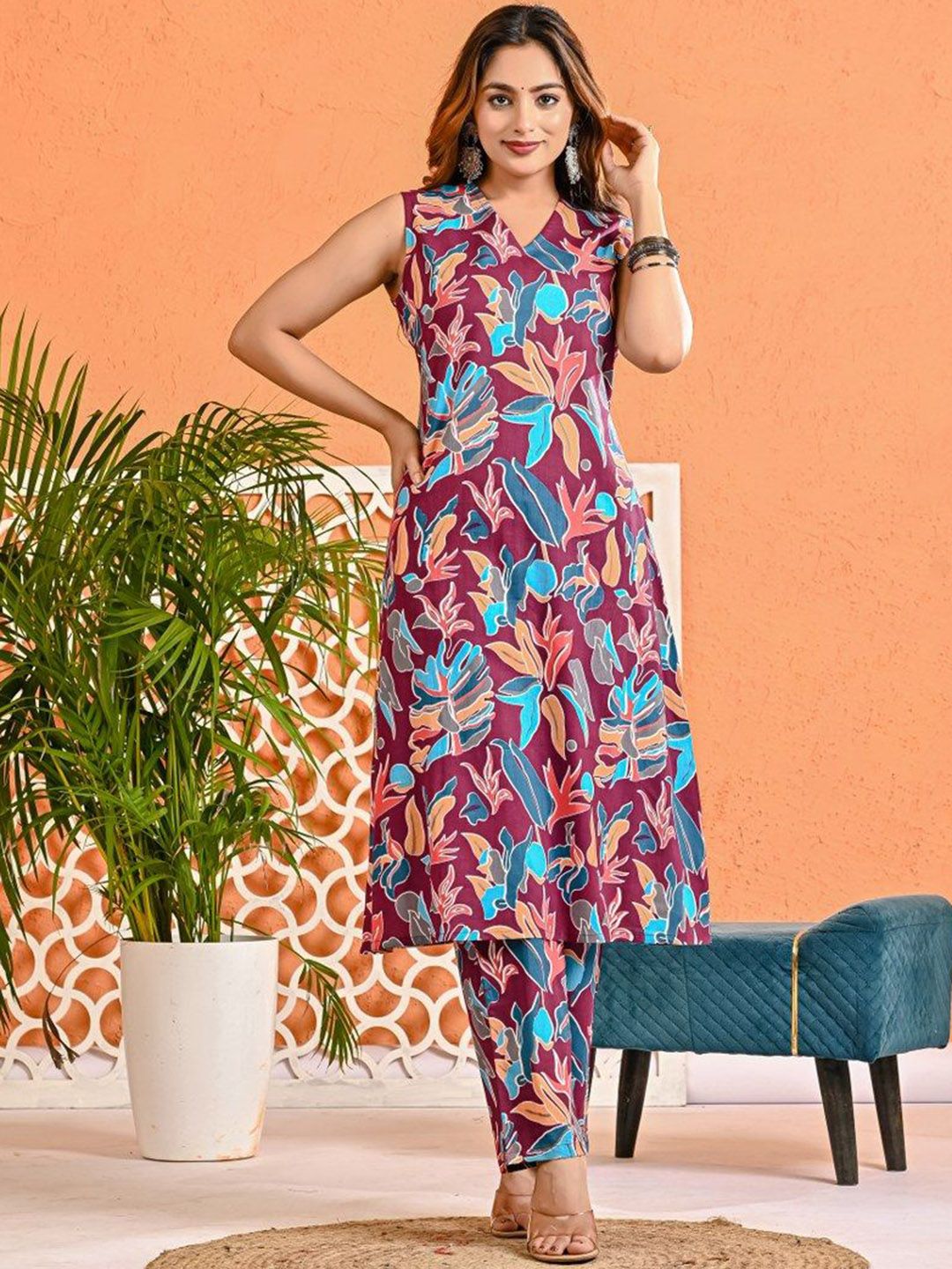 Khatri Creations Printed V-Neck Pure Cotton Top With Palazzos Co-Ords-picture-15