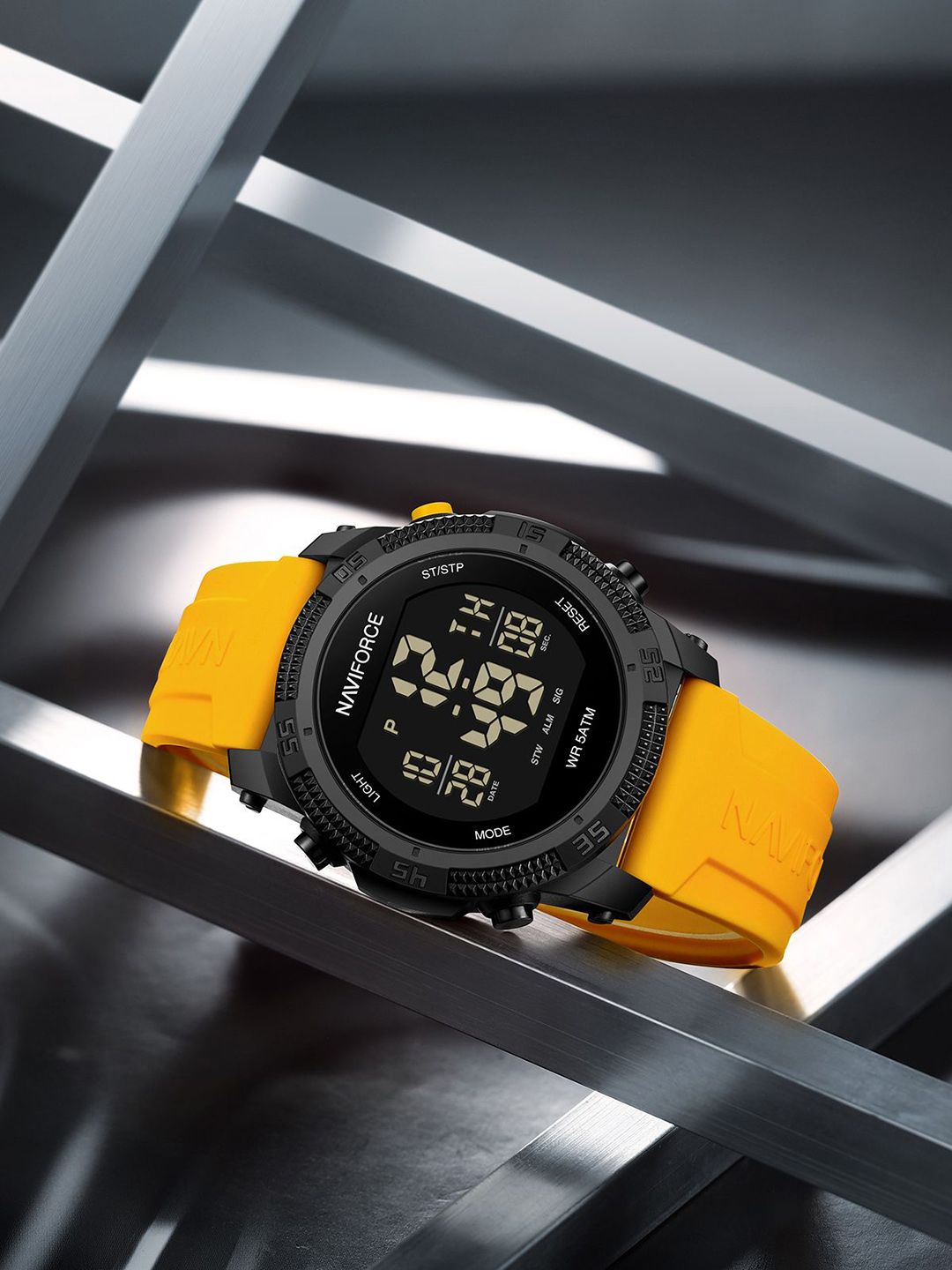 Naviforce Men Solid Round Tang Regular Digital Watch - NF7104-picture-13