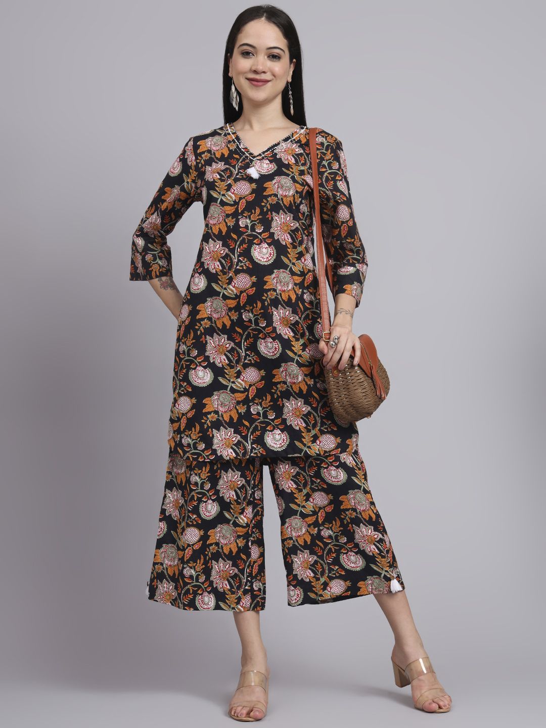 aayusika Printed Cotton V-Neck Tunic With Trouser Co-Ords-picture-21
