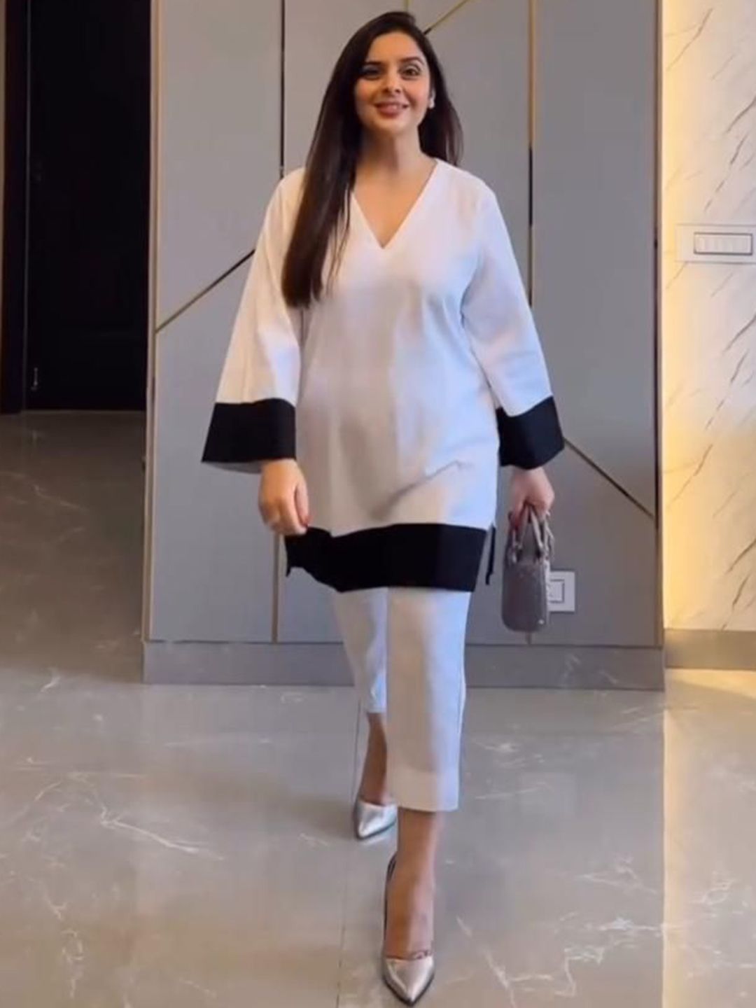 HETVI CREATION Women Solid A-Line Kurta with Trousers