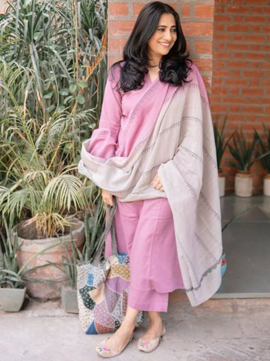 HETVI CREATION Notch Neck Straight Kurta With Trousers And Dupatta