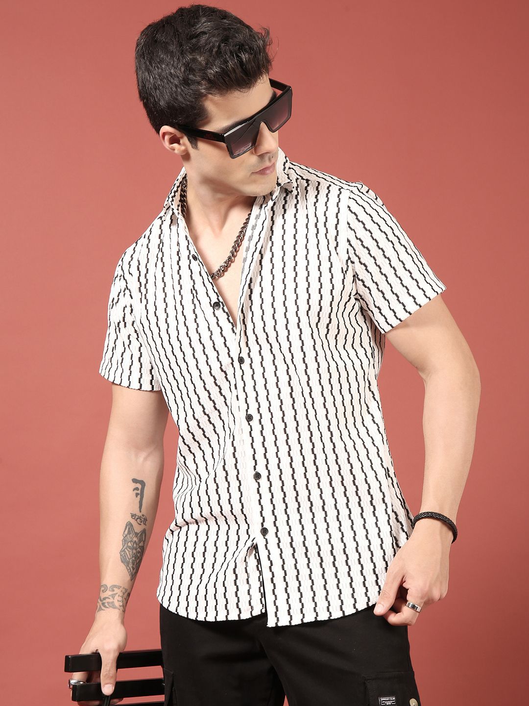 THE BEETEL HOUSE Men Relaxed Fit Striped Spread Collar Casual Shirt-picture-36