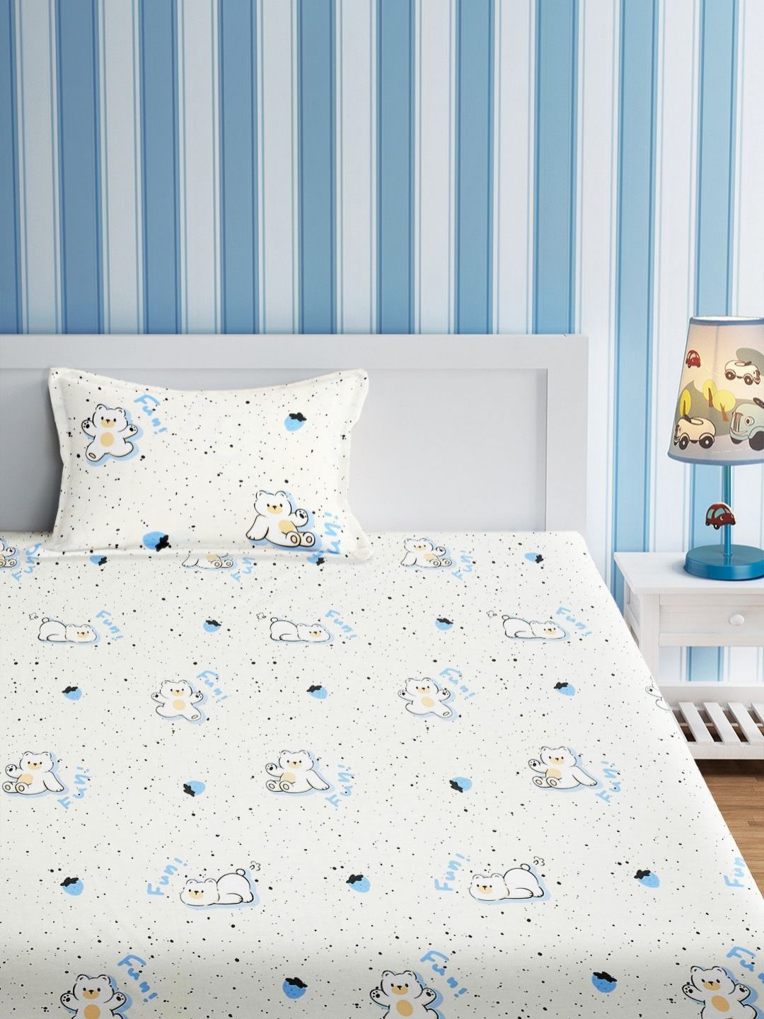 URBAN DREAM Kids White & Blue Geometric Cotton 210 TC Single Bedsheet Set-1.5 m x 2.3 m