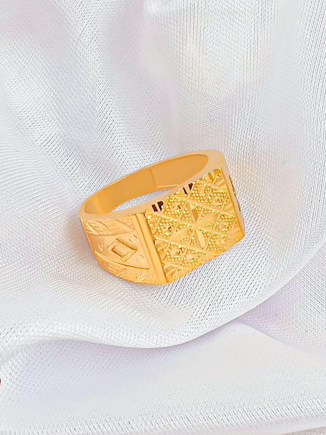 Saizen Men Gold-Plated Stainless Steel Royal Edge Chillai Work Finger Ring-picture-11