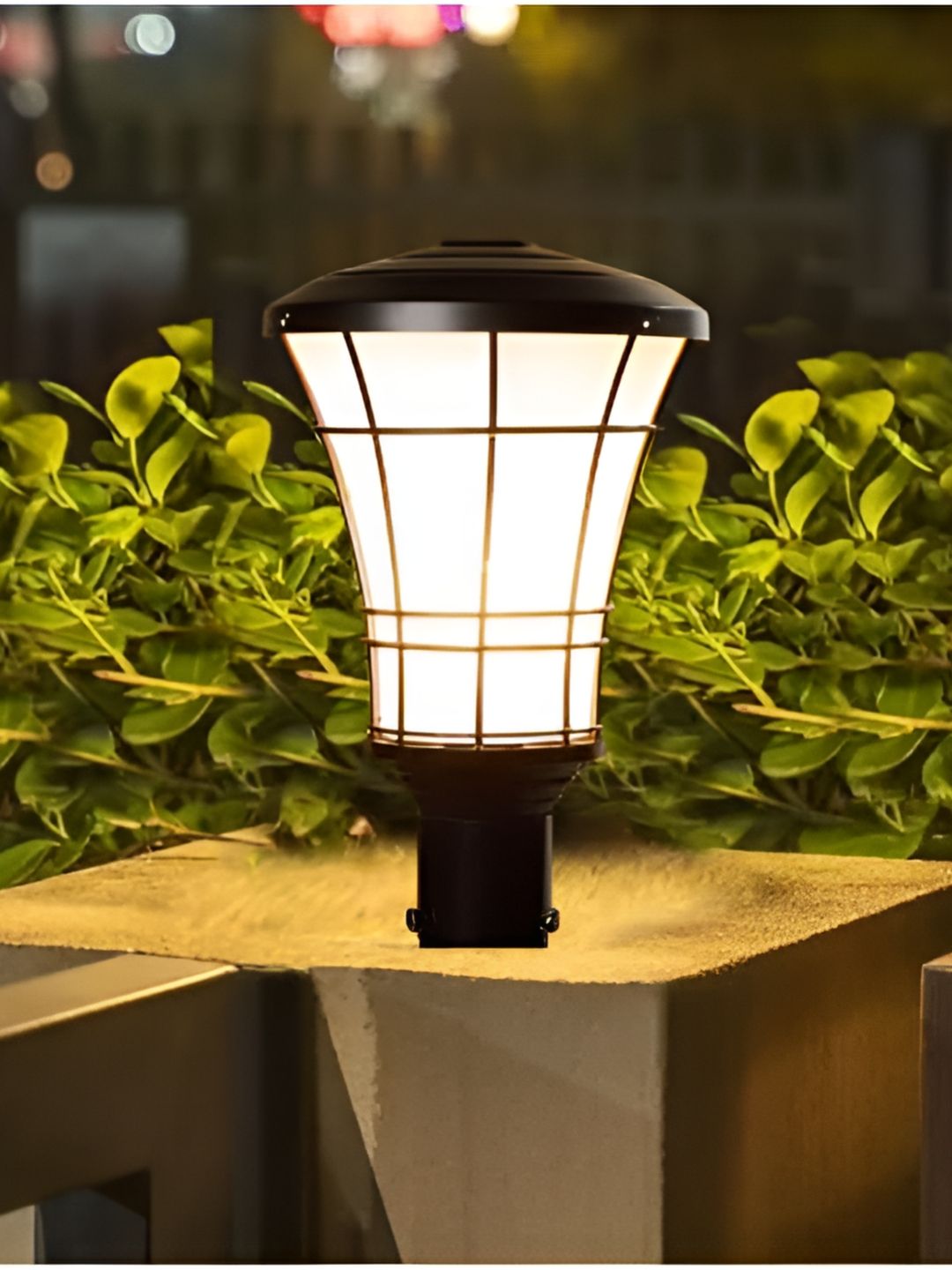 KINIS Black & White Frustum Rust-Resistant Outdoor Lamp-picture-37