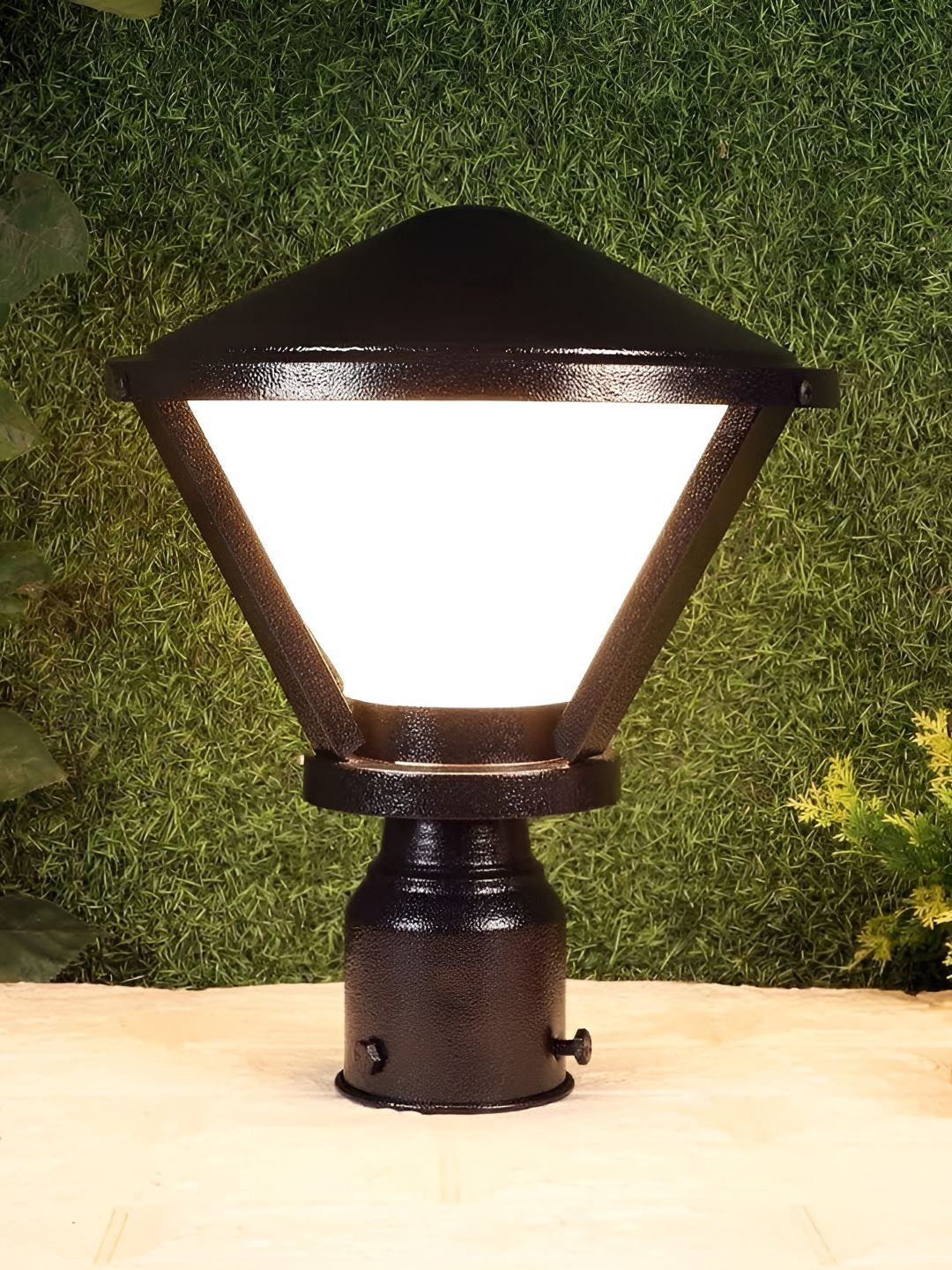 KINIS Black Modern Shape Gate & Garden Light Outdoor Lamp-image-20