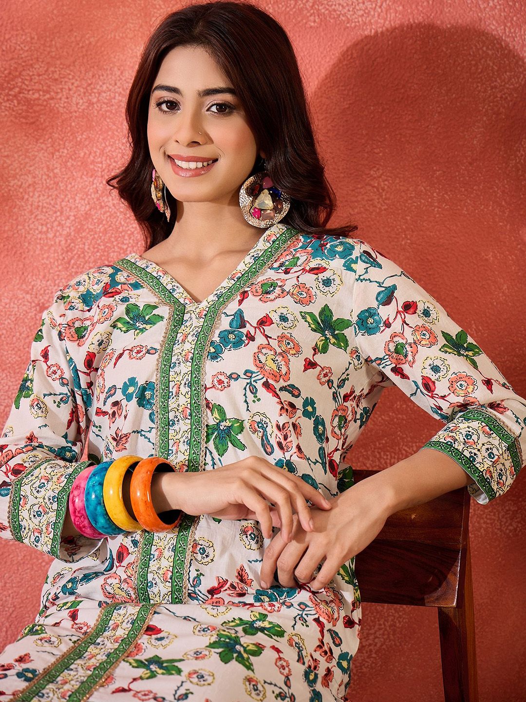 Sangria Women Floral Printed Cotton Kurta with Trousers