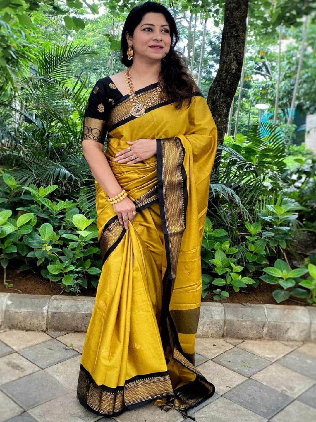 all about you Ethnic Motifs Zari Pure Silk Kanjeevaram Saree-picture-25