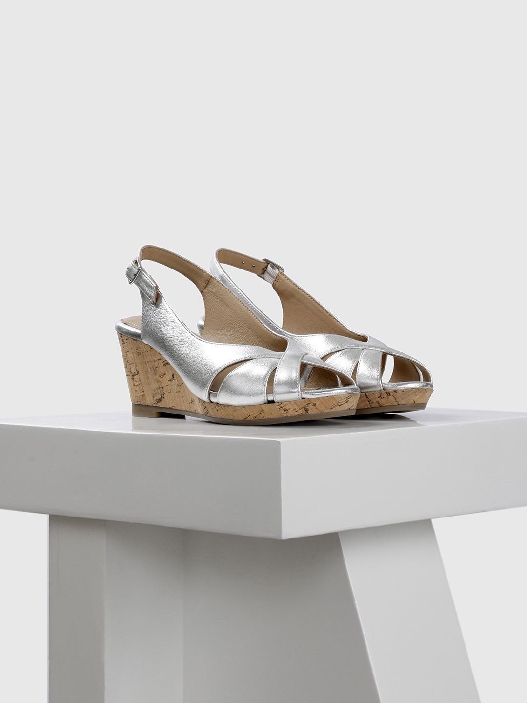 Oroh Women Solid Round Toe Leather Wedge Sandals-image-39