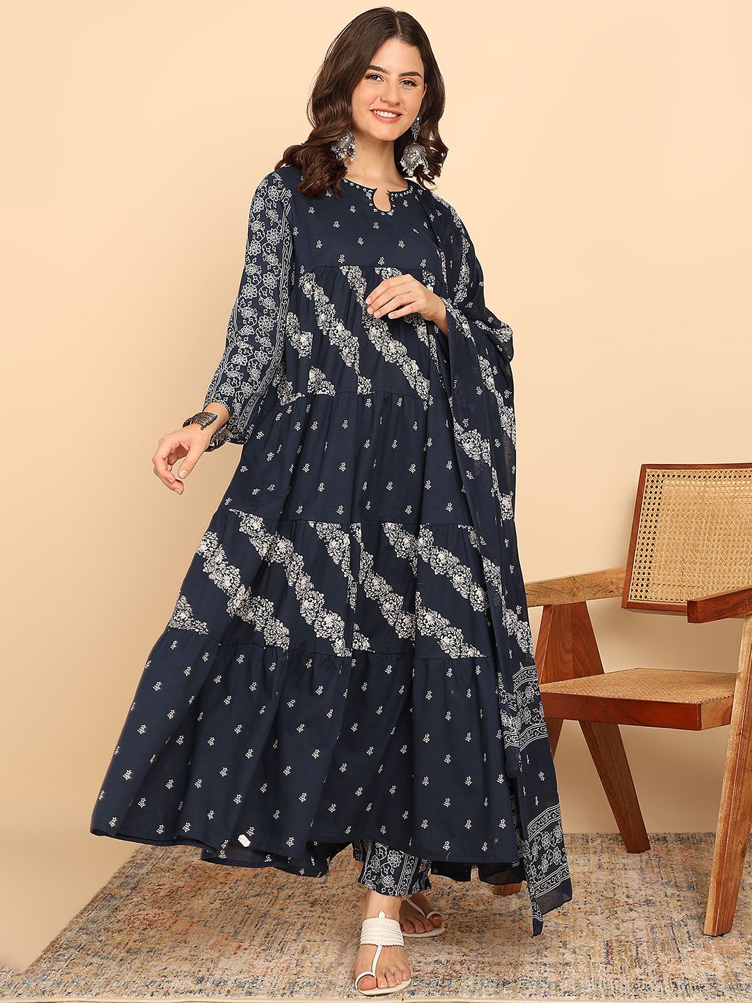 Vbuyz Floral Printed Notch Neck Sequinned Pure Cotton A-Line Kurta With Trousers & Dupatta