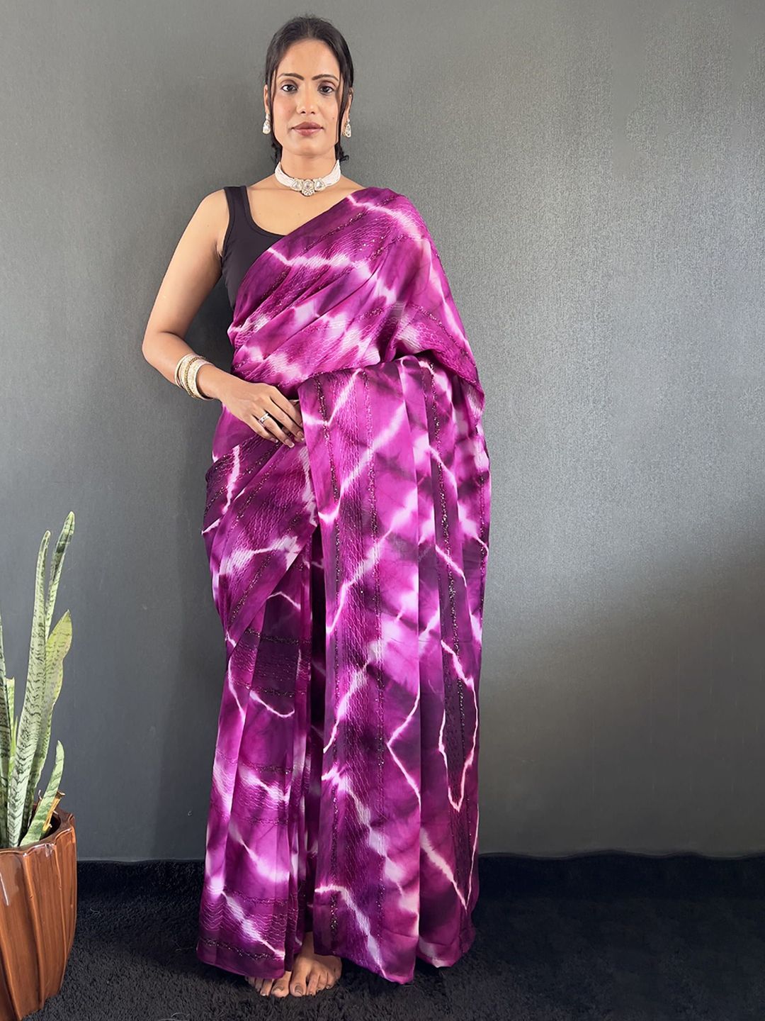 Mitera Women Tie and Dye Dyed Pure Georgette Ready to Wear Saree-picture-29