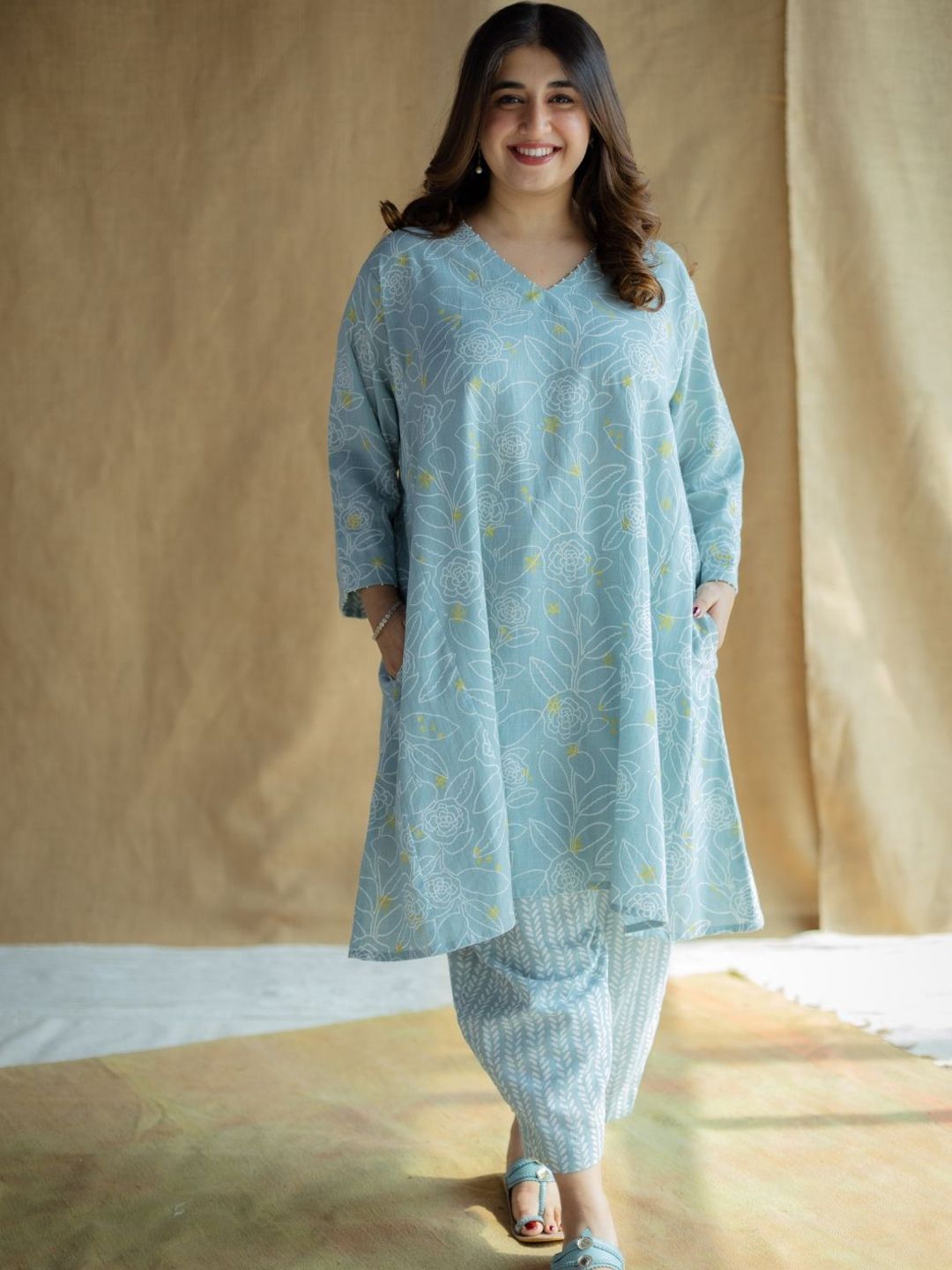 THE INDIAN ETHNIC CO Women Sky Blue Handblock Printed Slub Cotton Afghan Pant-picture-28