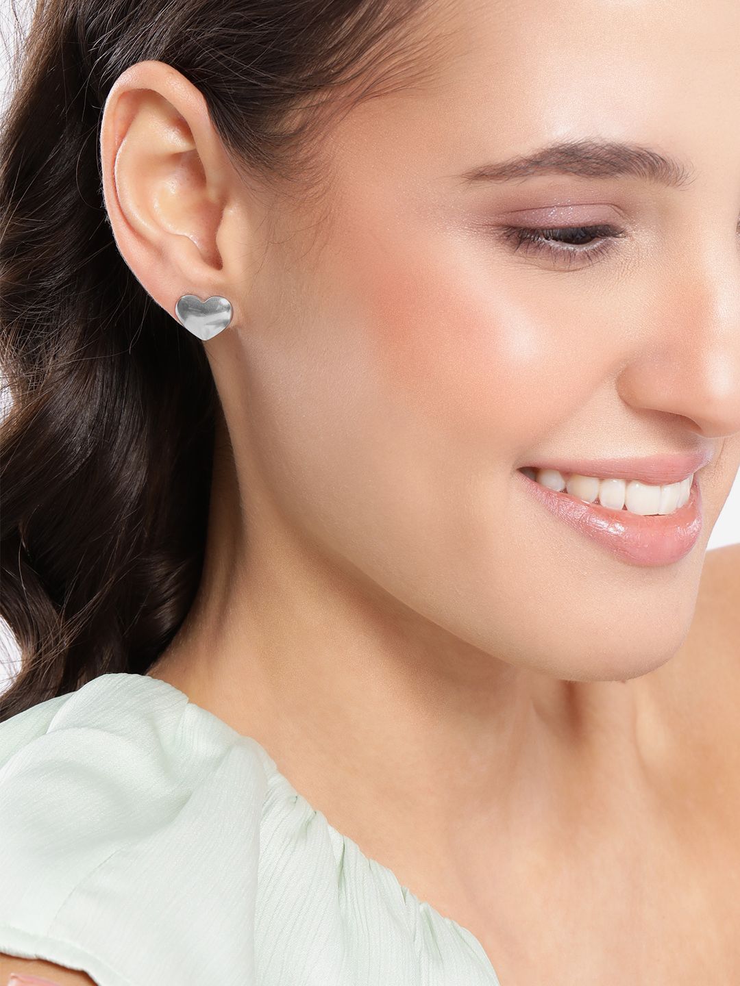 DressBerry Heart Shaped Stud Earrings-picture-48