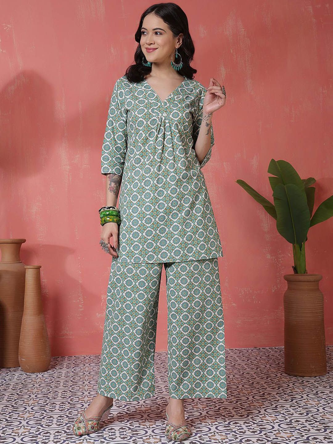 Sangria Printed Top With Trousers Co-Ords-picture-11