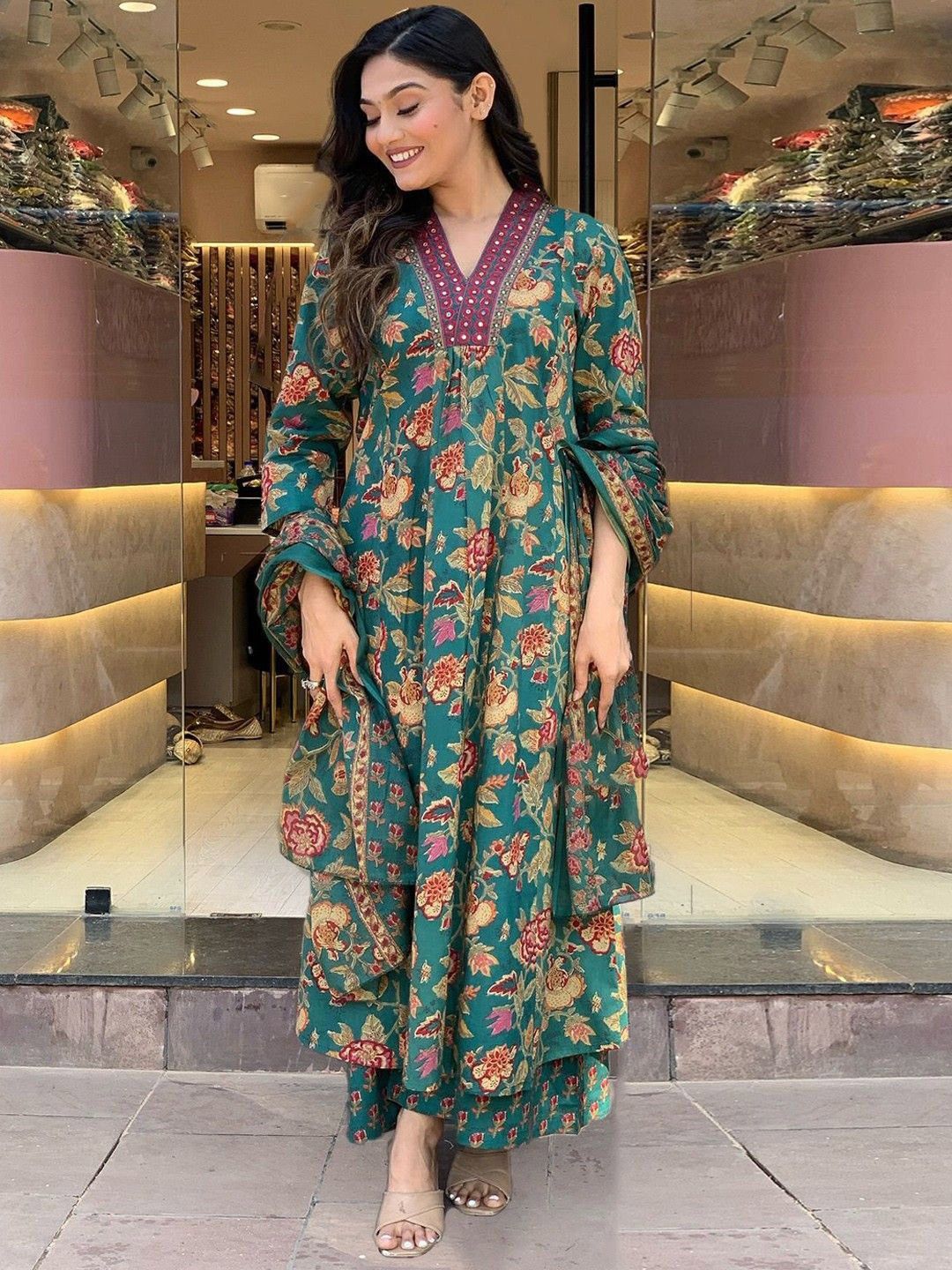 Art Avenue Floral Printed Pure Cotton A Line Kurta With Palazzos & Dupatta