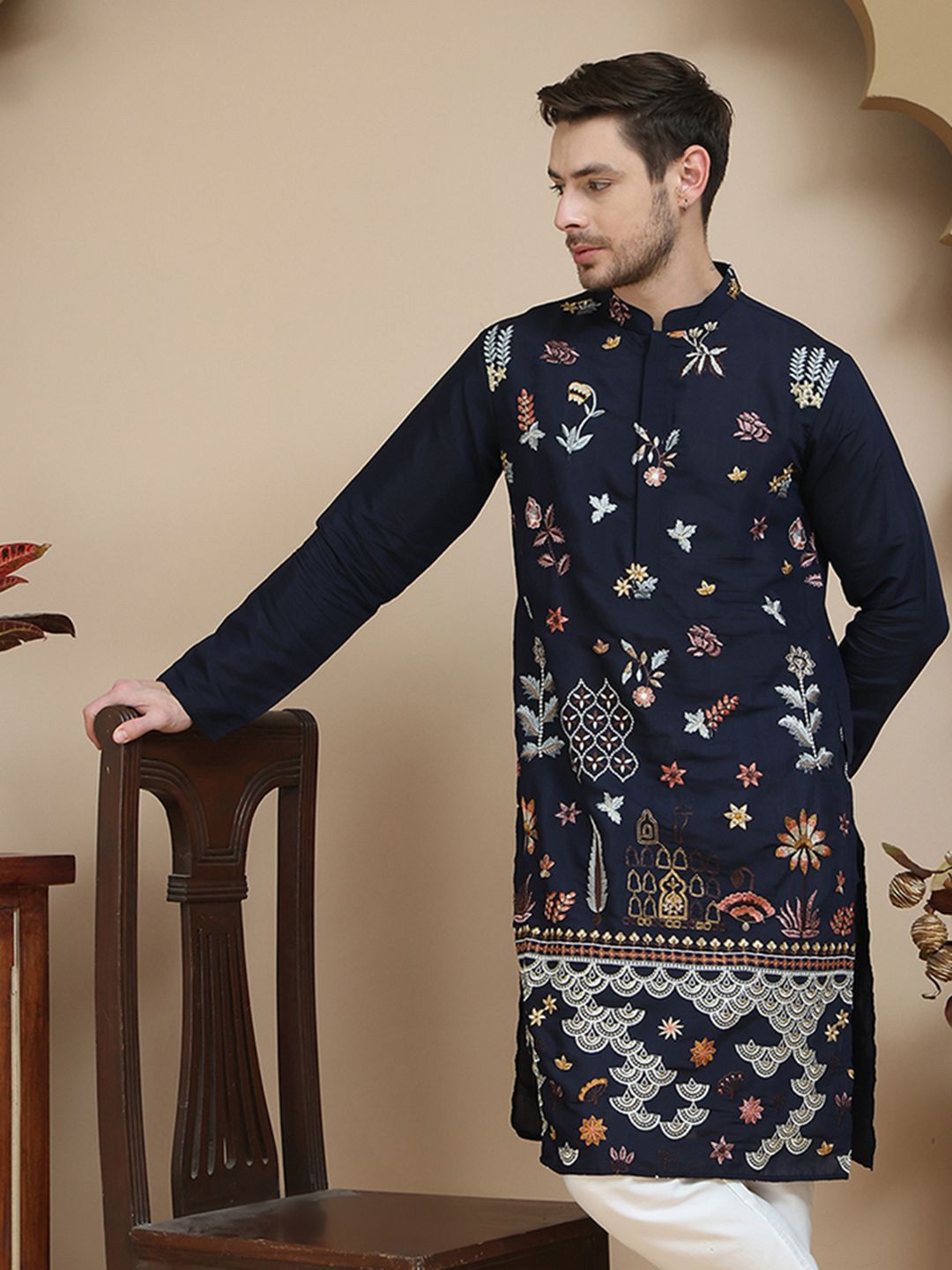 Jompers Men Ethnic Motifs Embroidered Festive Silk Straight Kurta-picture-20