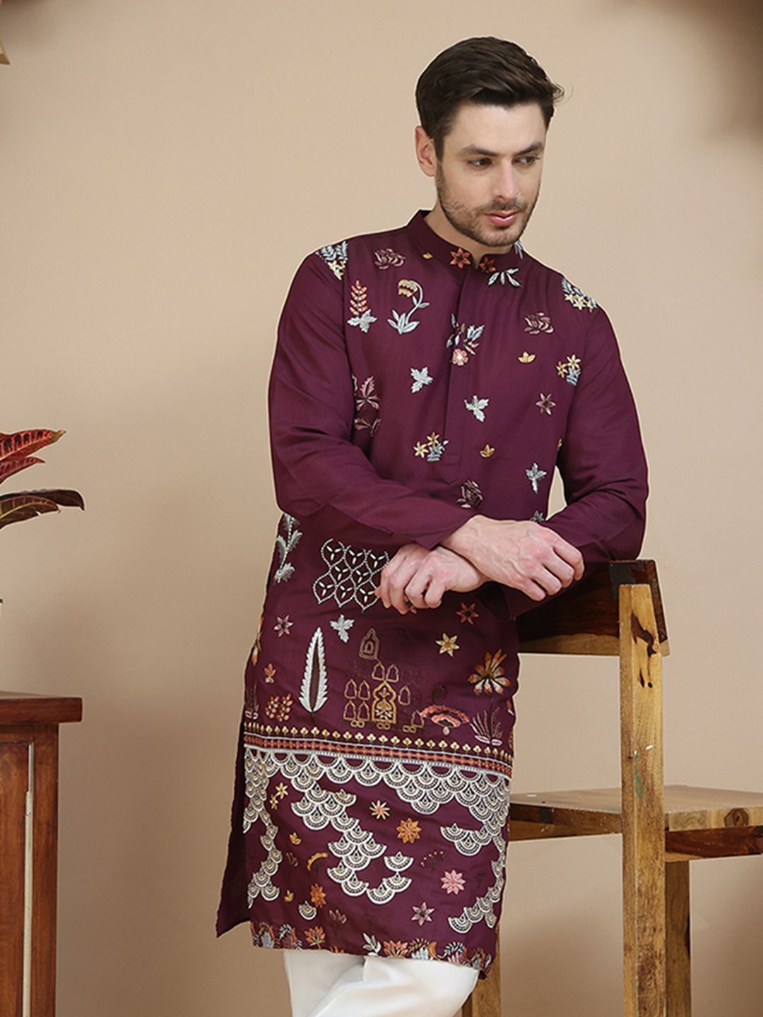 Jompers Men Floral Embroidered Chikankari Kurta-picture-33