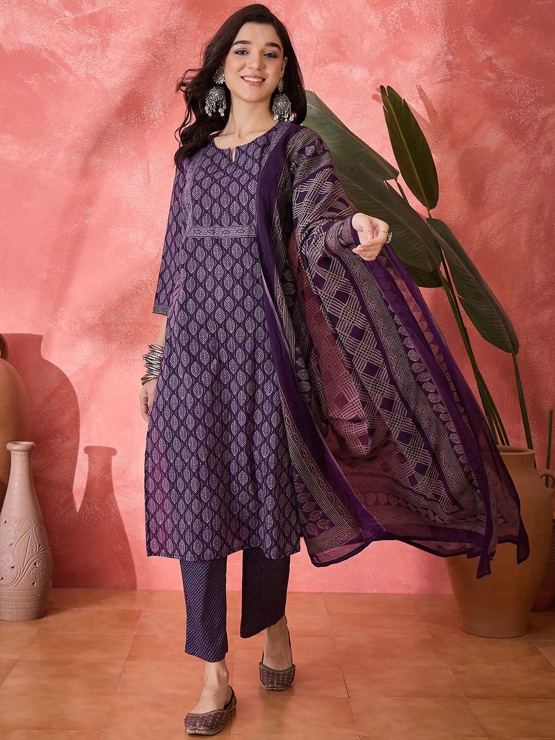 Vastramyaa Floral Printed Pure Cotton Straight Kurta With Trousers & Dupatta