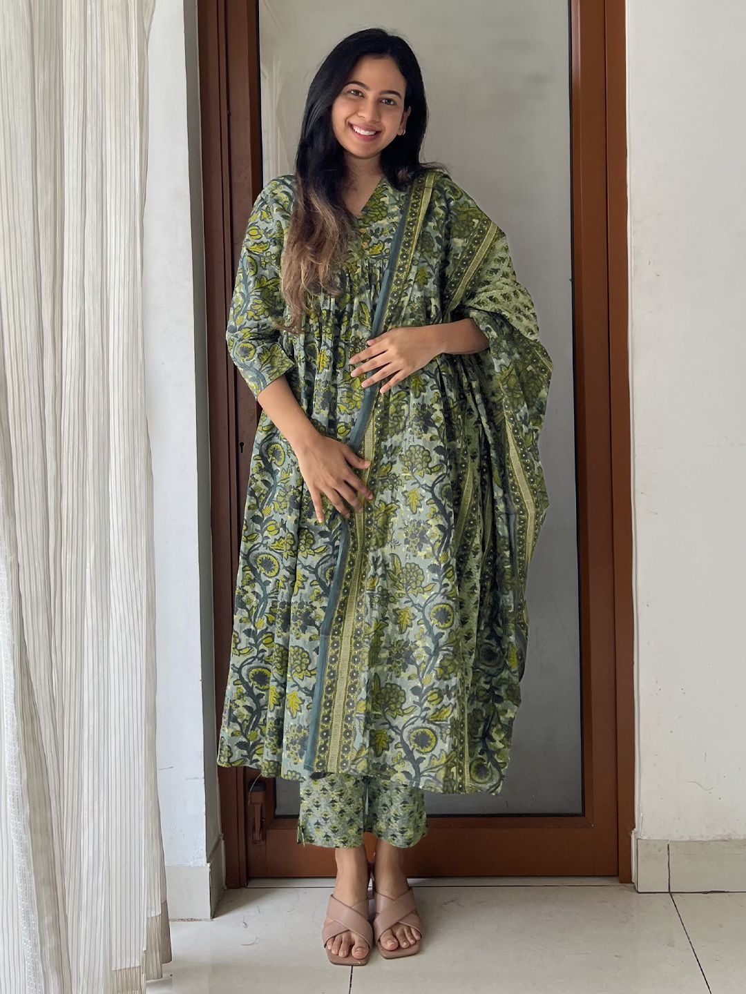 Janasya Women Floral Printed Cotton A-Line Kurta with Trousers & Dupatta
