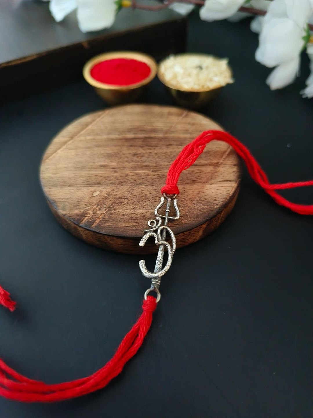 Sangria Silver Plated Om Thread Rakhi-picture-56