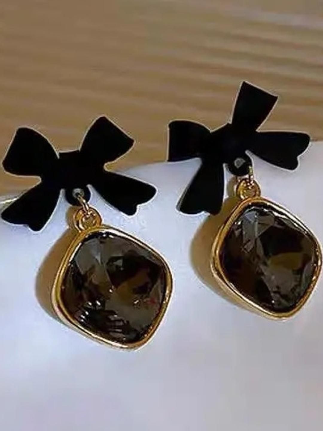 ONUYX Oval Drop Earrings-picture-26