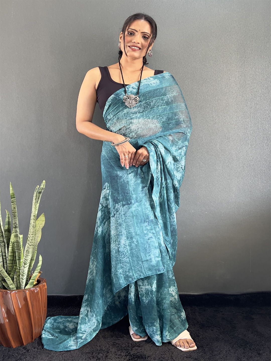 HERE&NOW Tie and Dye Pure Georgette Ready to Wear Saree-picture-33