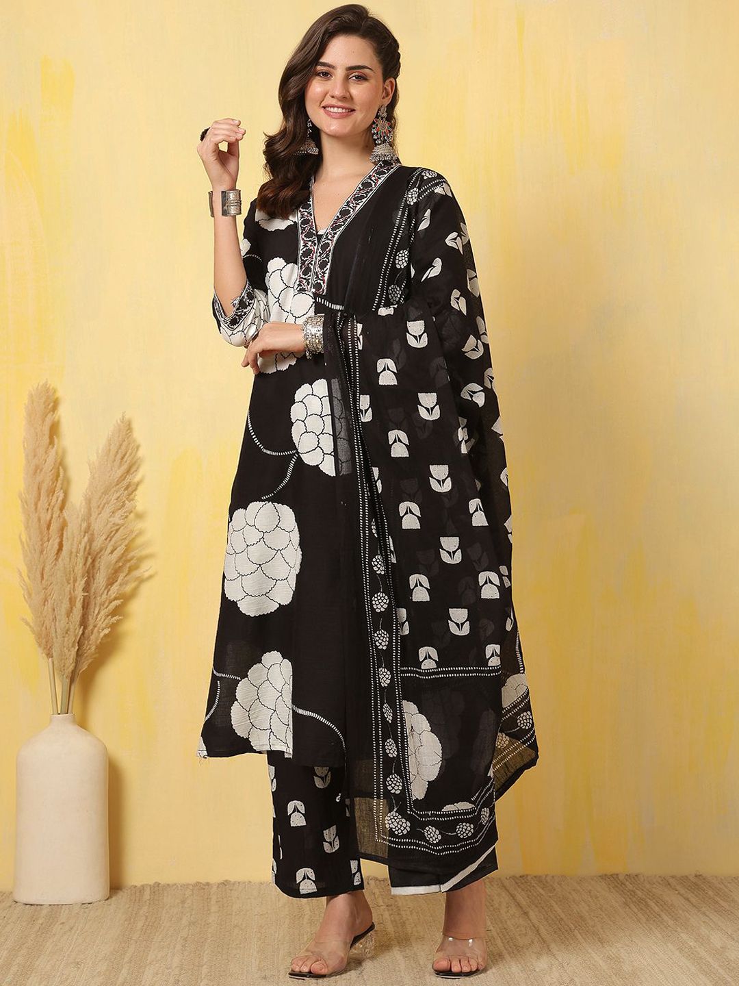 Anouk Women Ethnic Motifs Printed Regular Pure Cotton Kurta with Trousers & With Dupatta