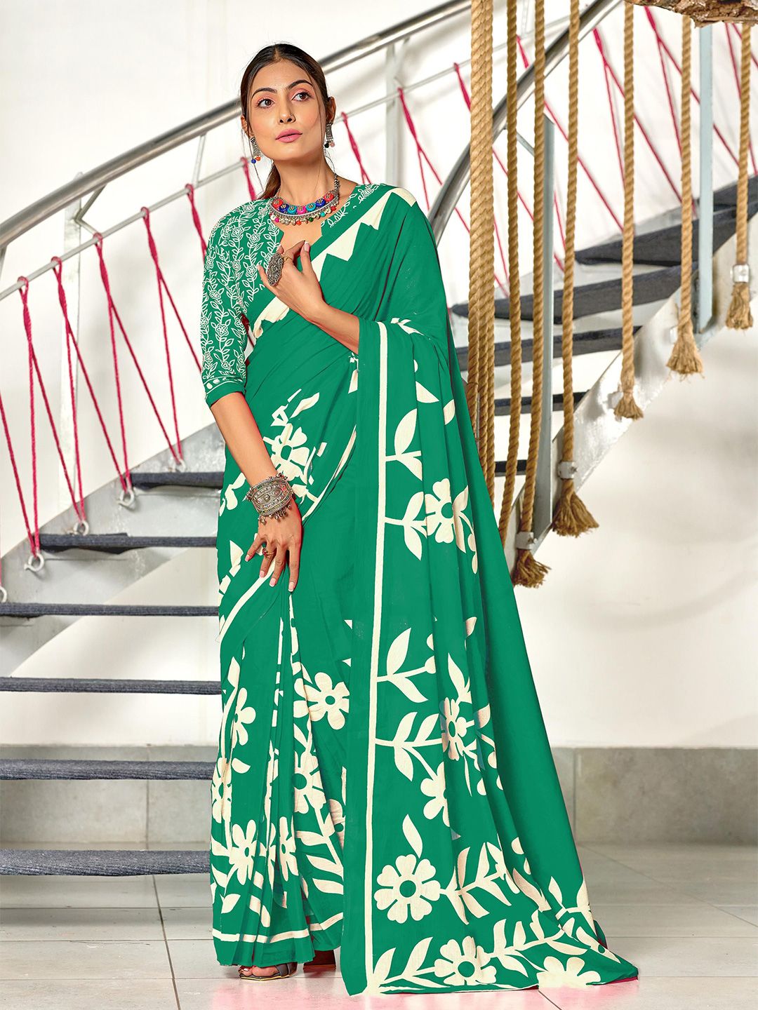 Panzora Floral Block Print Saree With Unstitched Blouse Piece-picture-29