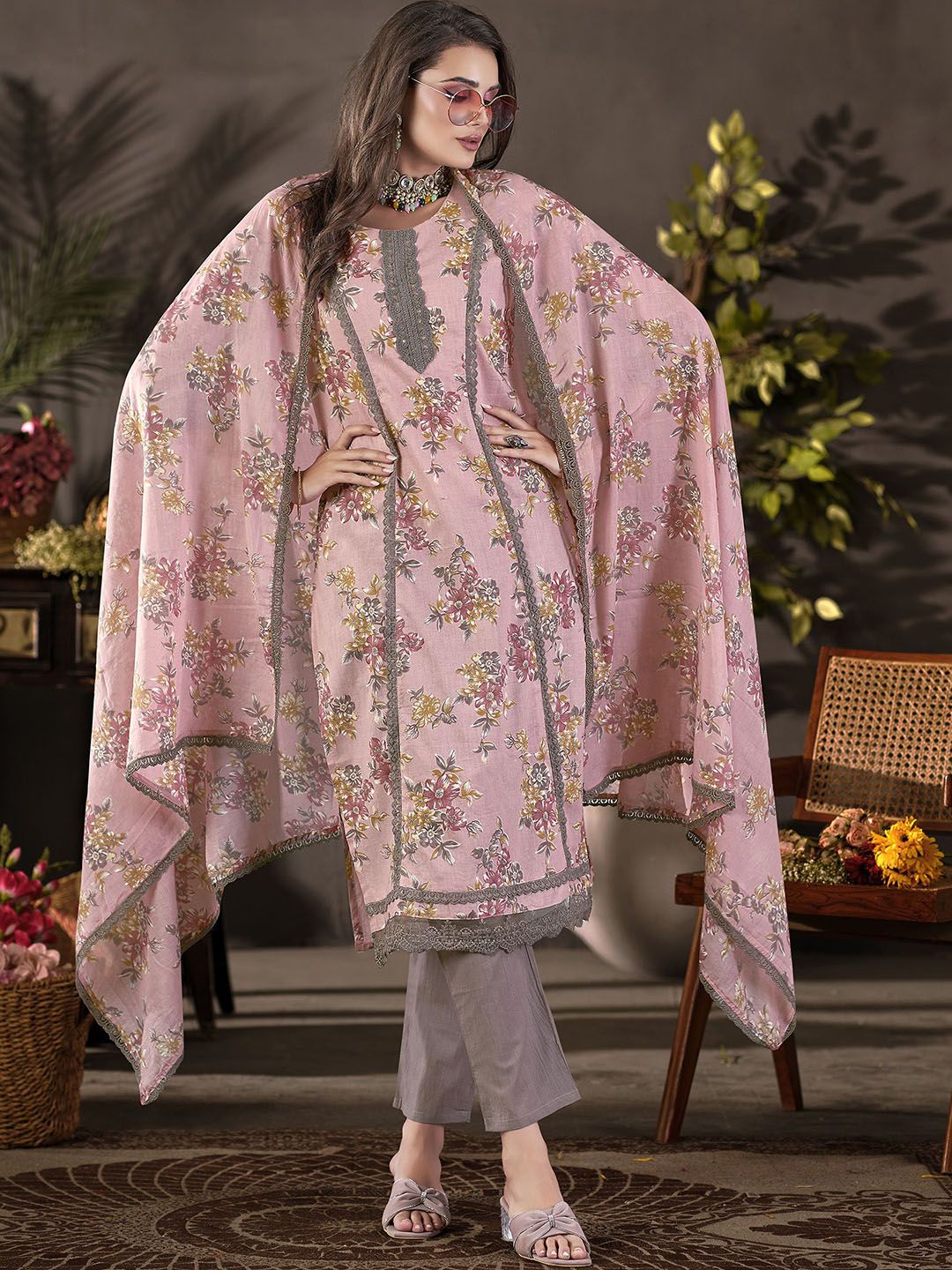 Anouk Women Floral Printed Regular Pure Cotton Kurta with Trousers & Dupatta