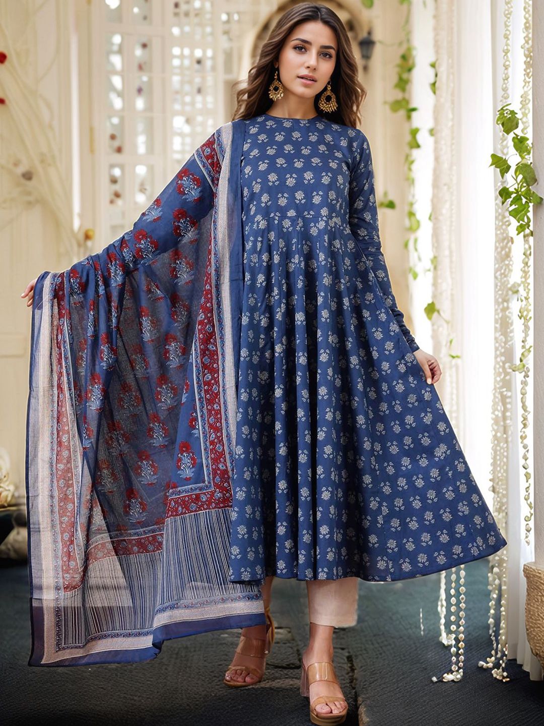 Aaghnya Women Ethnic Motifs Printed Kurta with Trousers & Dupatta