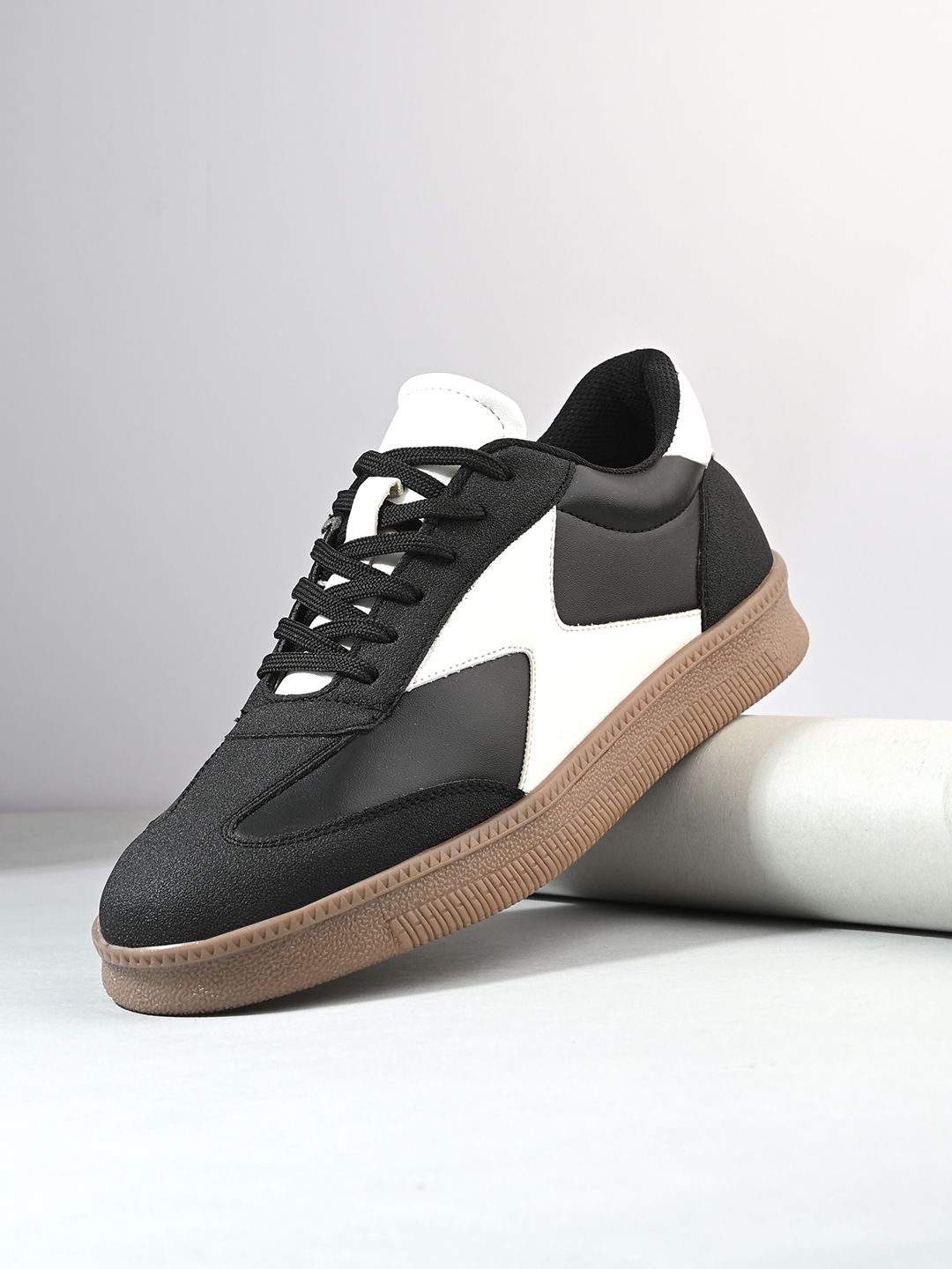Mast & Harbour Men Colourblocked Sneakers-picture-40