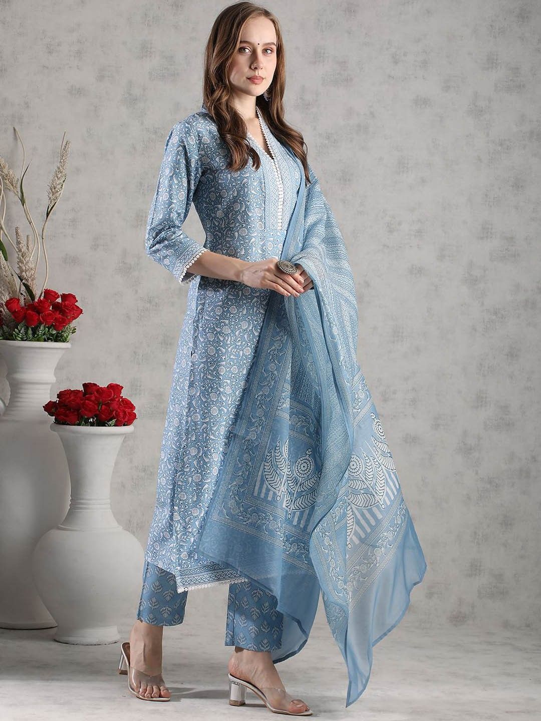 GoSriKi Women Floral Printed Kurta with Trousers & Dupatta