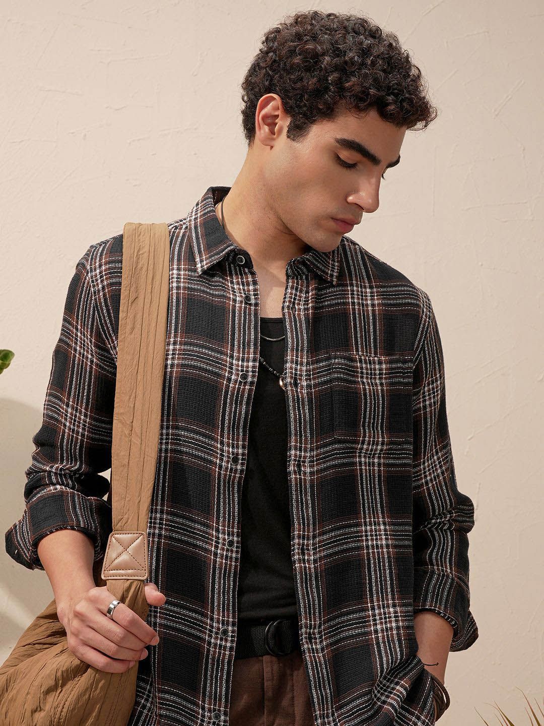 HIGHLANDER Checked Spread Collar Long Sleeves Regular Fit Cotton Casual Shirt-picture-27