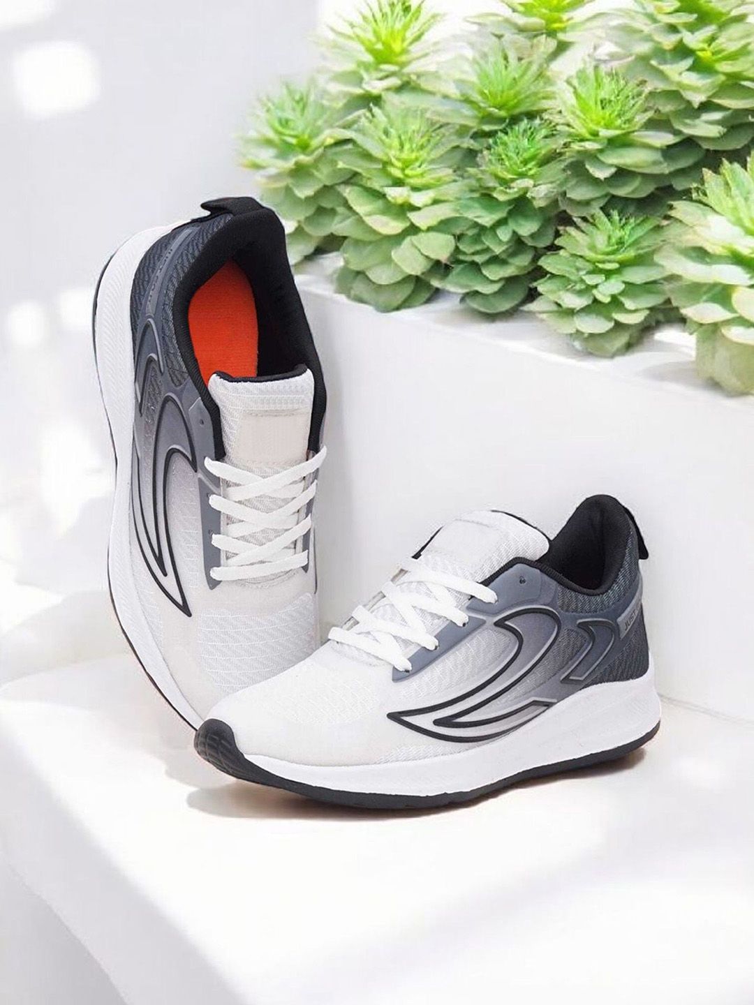 Layasa Men Solid Round Toe Regular Sneakers-picture-19