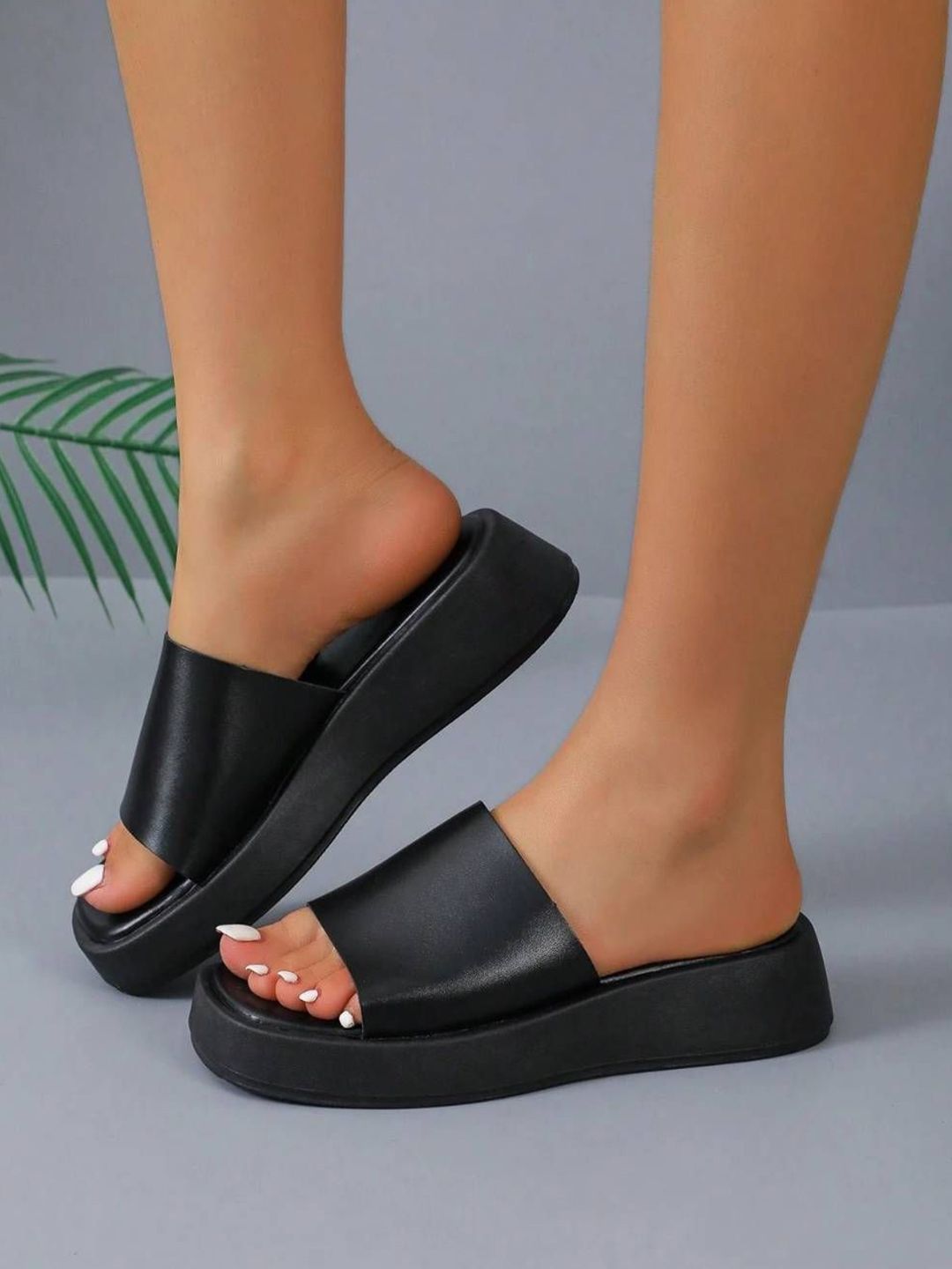 Baespice Women Solid Round Toe Sandals-picture-13