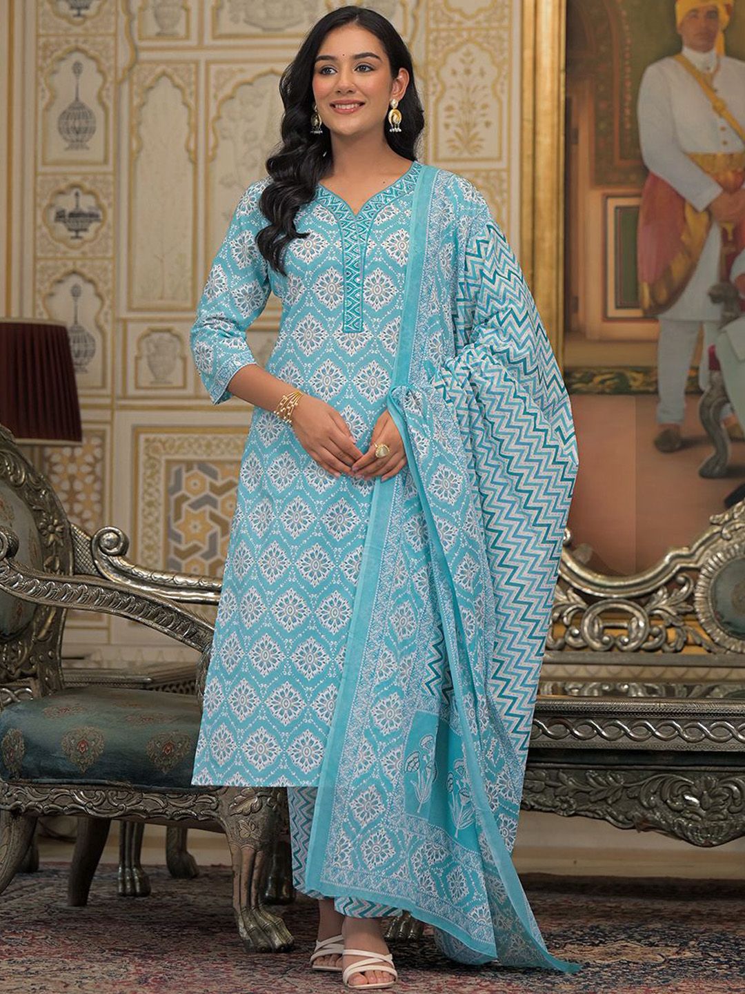 AARDRAA Floral Printed V-Neck Pure Cotton Straight Kurta With Trousers & Dupatta