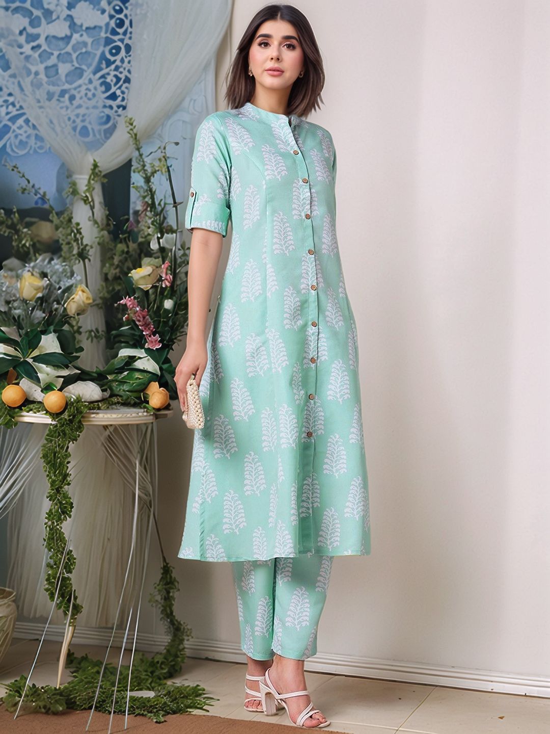 Aaghnya Floral Printed Mandarin Collar Kurta with Palazzo
