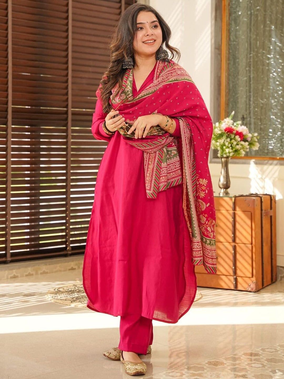 KOTRONS Women Solid Linen Kurta with Trousers & Dupatta