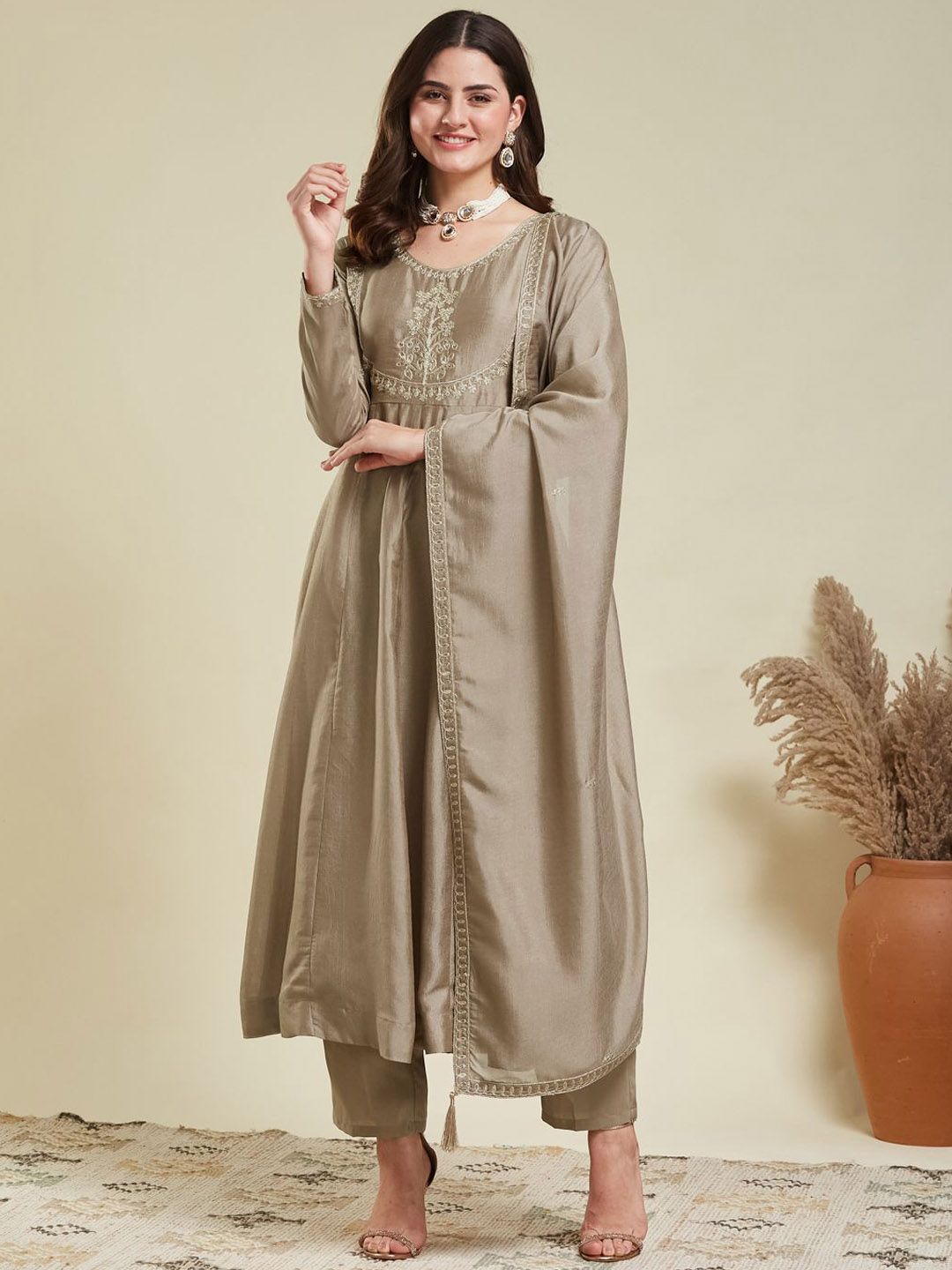 MOKOSH Women Woven Design Embroidered Kurta with Pyjama & Dupatta