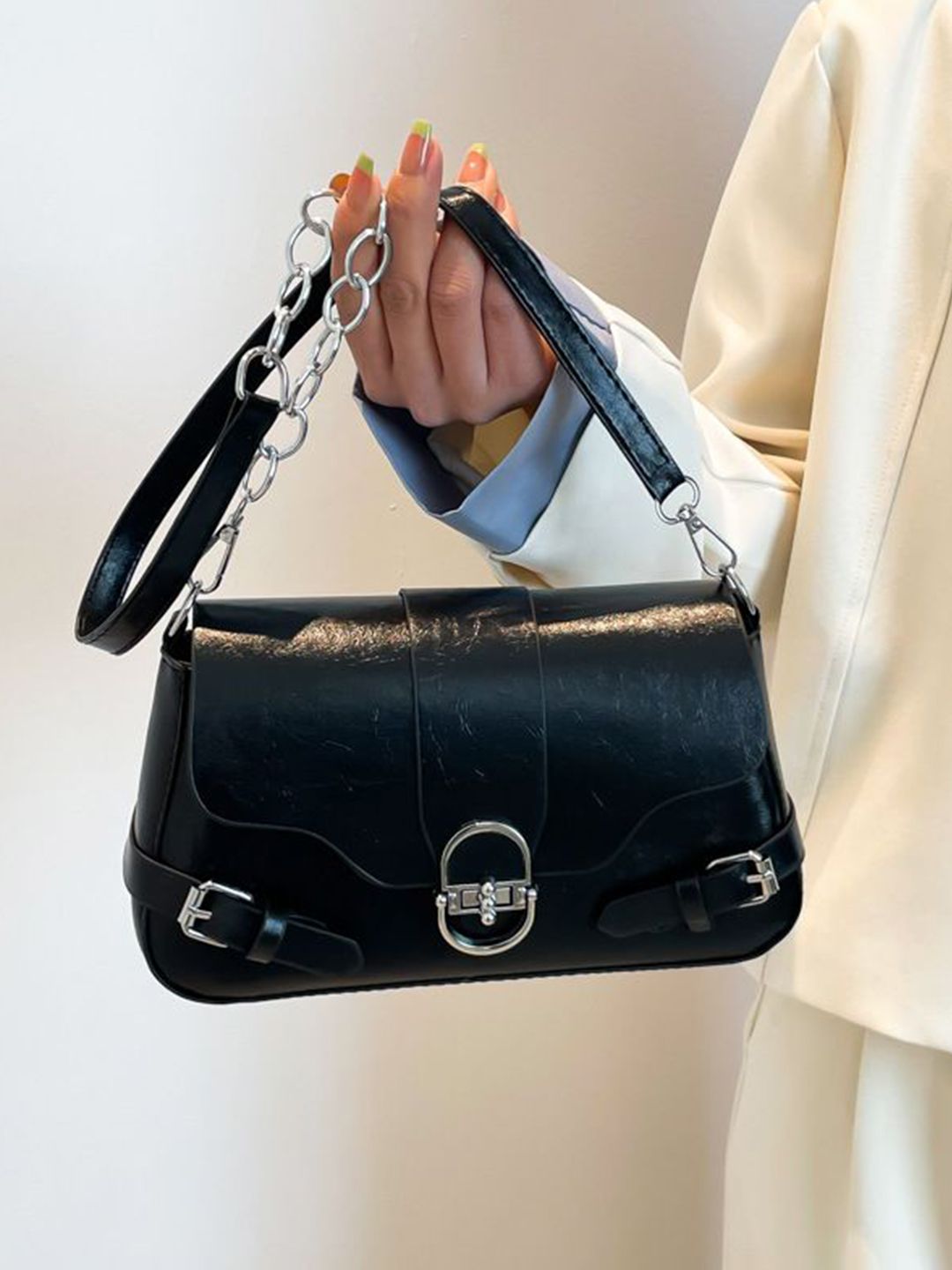 StyleCast x Revolte PU Structured Shoulder Bag-picture-41