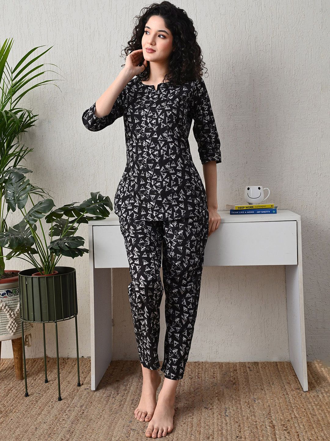 Ichaa Women Geometric Printed Night suit-picture-33