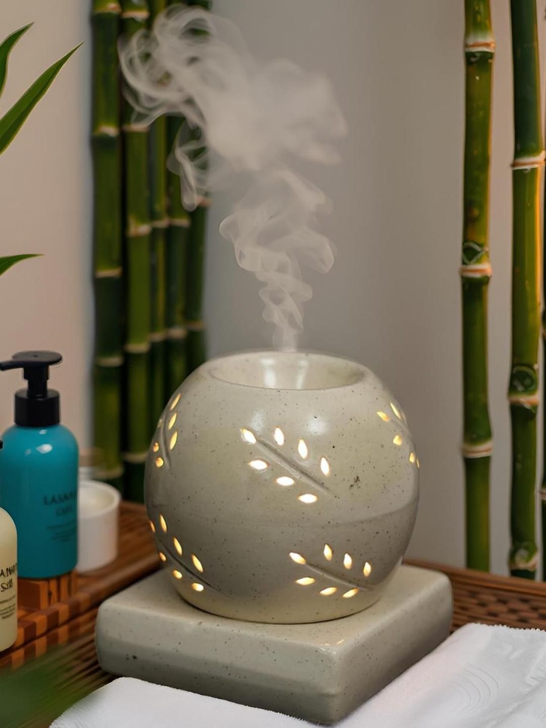 Kraftlik Handicrafts Electric Ceramic Aroma Oil Diffuser with Aroma Oil