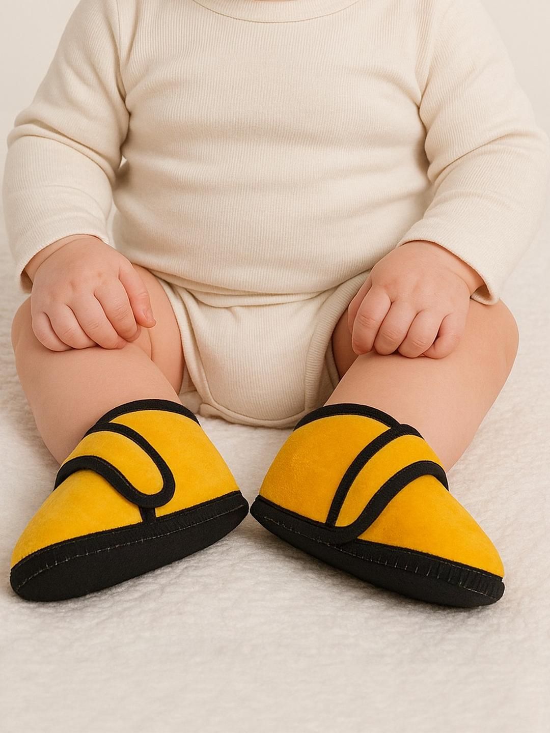 ONFEET Kids-Unisex Yellow Booties-picture-18